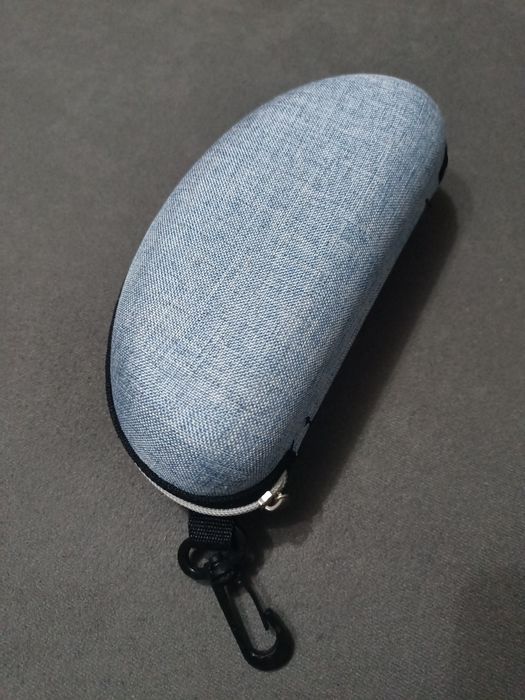 Etui na okulary błękitne