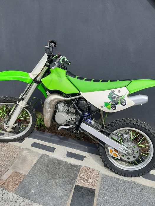 Vendo kx 80  do ano 2000