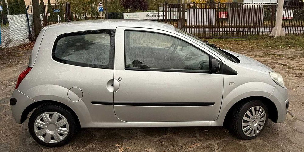 Twingo 2007 1.1 ben bardzo ładny 100% sprawny RACHUNKI bez rdzy