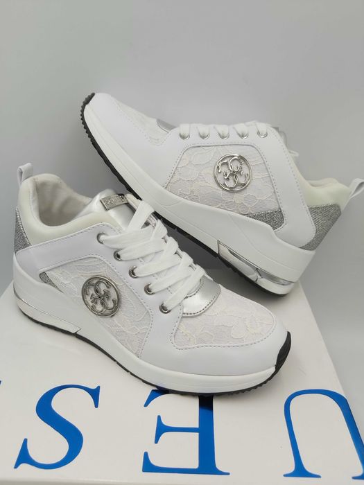 NOWE sneakersy GUESS białe koronka trampki rozmiar 38 platforma