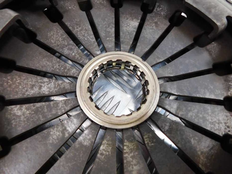 OPIS !!! Koło dwumasowe sprzęgło Mitsubishi Pajero III 3.2 DI-D 01-06r