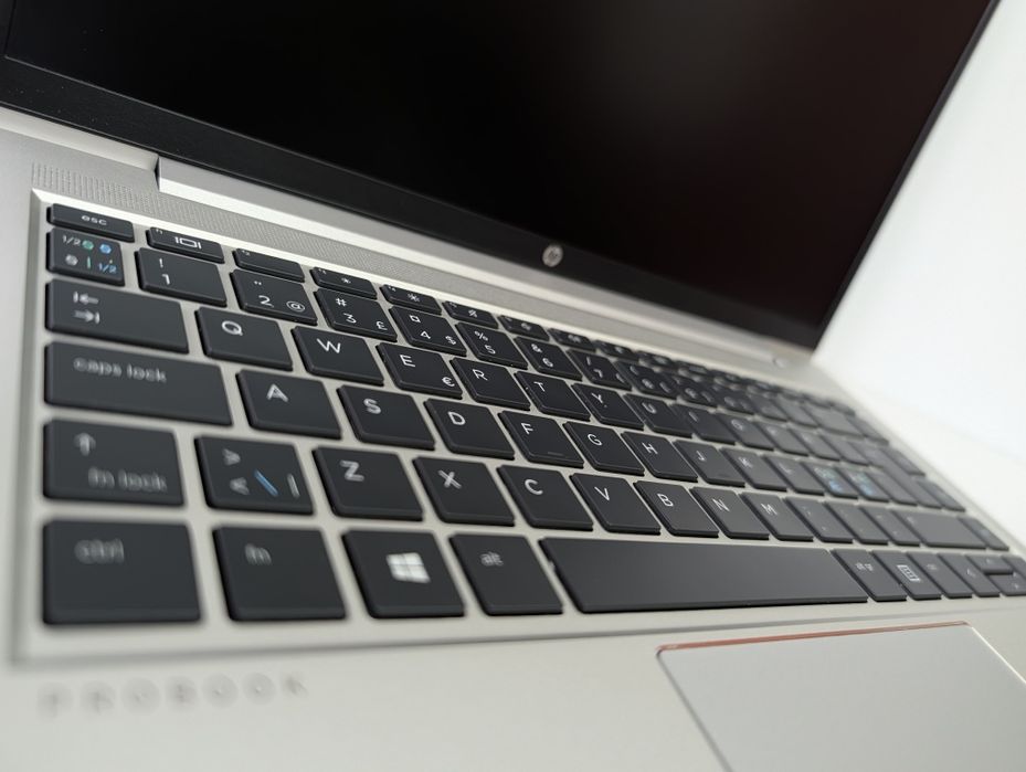 Ноутбук HP ProBook 640 G8/i5-1135G7/8GB/256GB/FHD/IPS/14"/Компактний