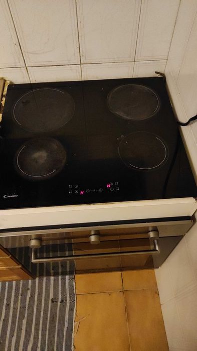 Placa vitroceramica + forno elétrico + mesa 1.20 x 0.80