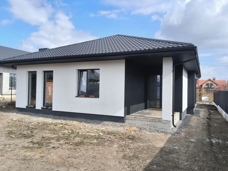 Комфортний будинок Боратин. 106 м².  900  дол за м кв. Асфальтований до