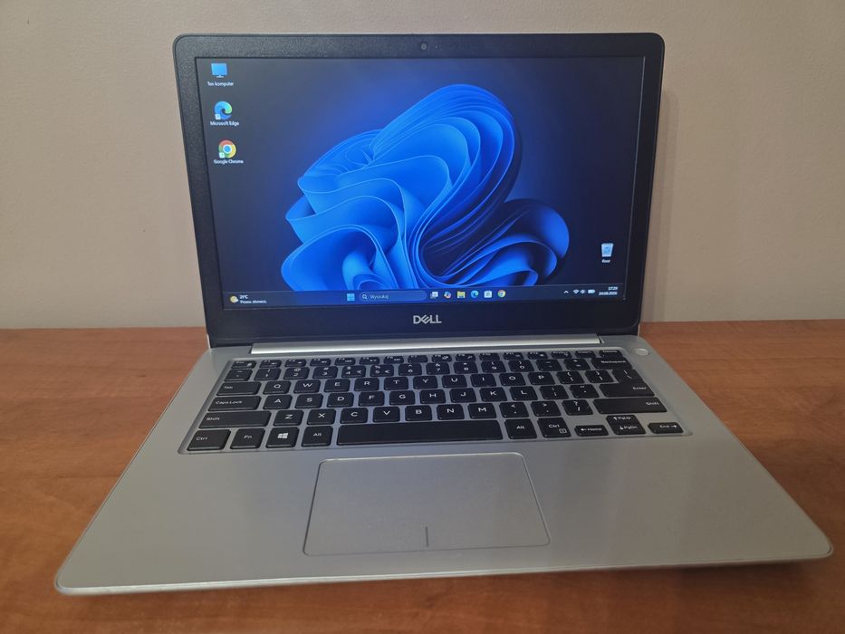 Dell Inspiron 13 5370•™Intel i3-8130U•8Gb/240Gb