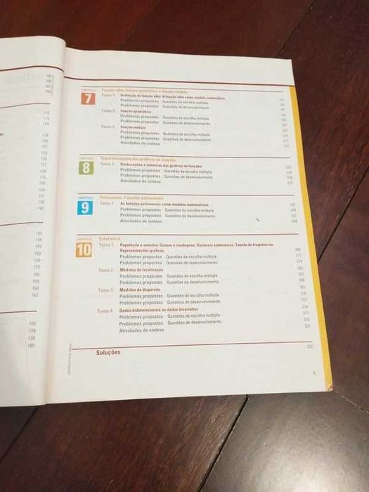 Livro de exercícios de Matemática A 10° ano