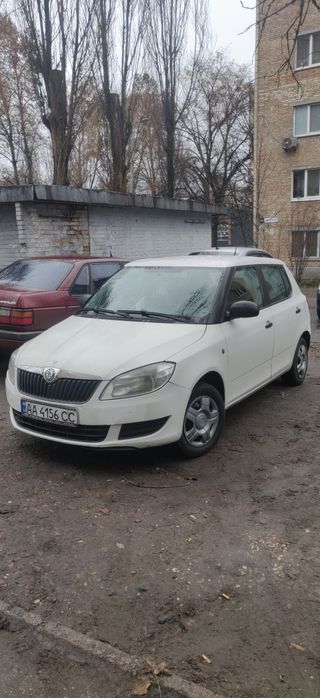Продам Skoda Fabia 1.4 (2011) Газ/Бензин — Хозяйская, обслужена! По низу рынка