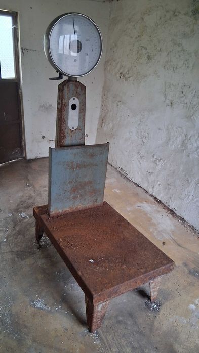 Balança antiga (marca Simão Vaz)