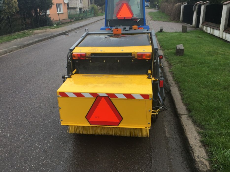 Zamiatarka Bemab po kompletnym serwisie pronar Iseki Kubota Gwarancja