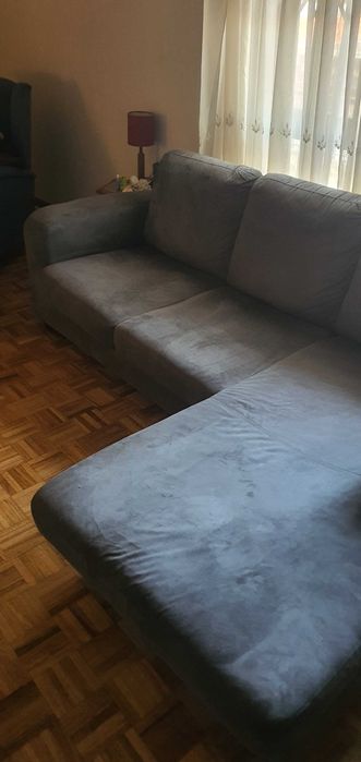 Sofá com Chaise Long