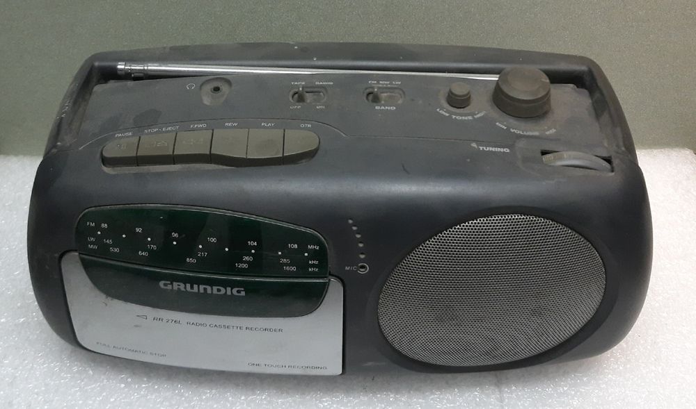 Radiomagnetofon Grundig RR 276 L