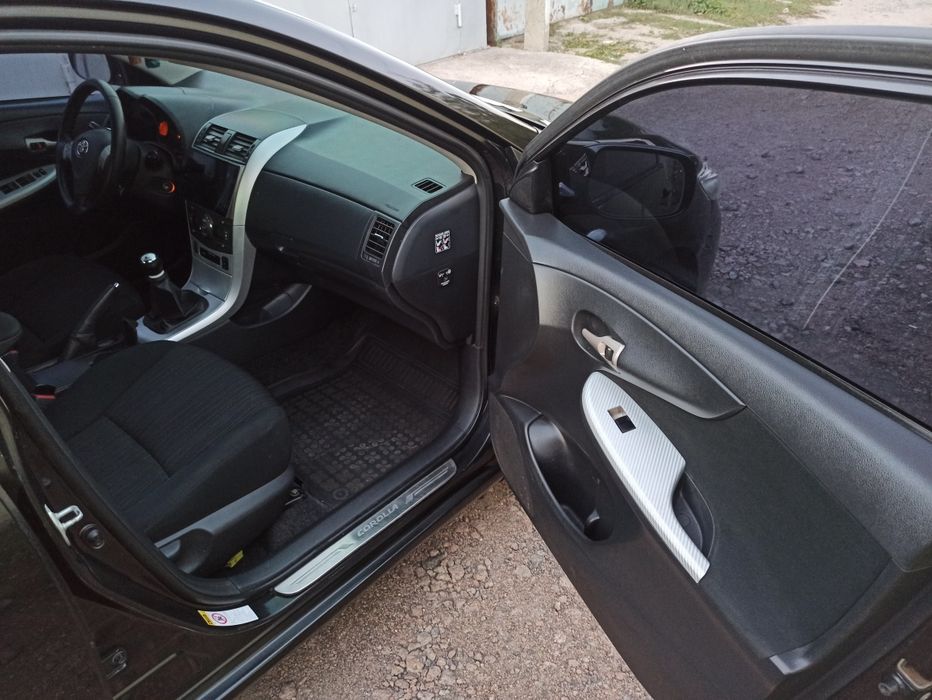 Toyota Corolla 2008 в хорошем состоянии