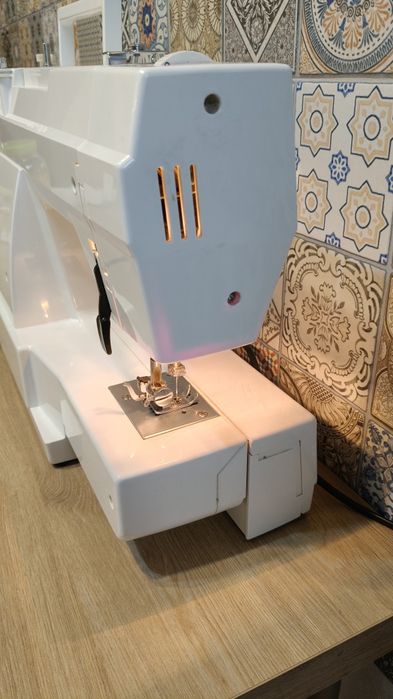 Maszyna do szycia Husqvarna Huskystar 65