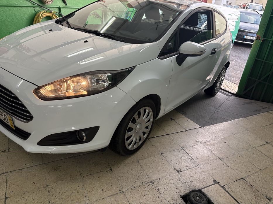 Ford Fiesta 1.5 tdci 2 lugares
