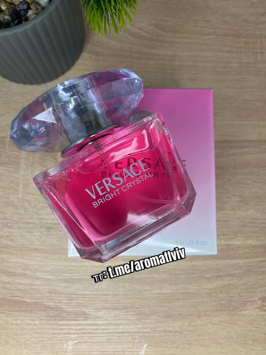 Парфумована вода Versace Bright Crystal 90мл.