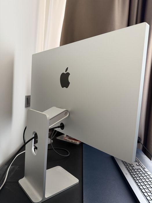 apple studio display - купить монитор для ПК - Цена на OLX.ua