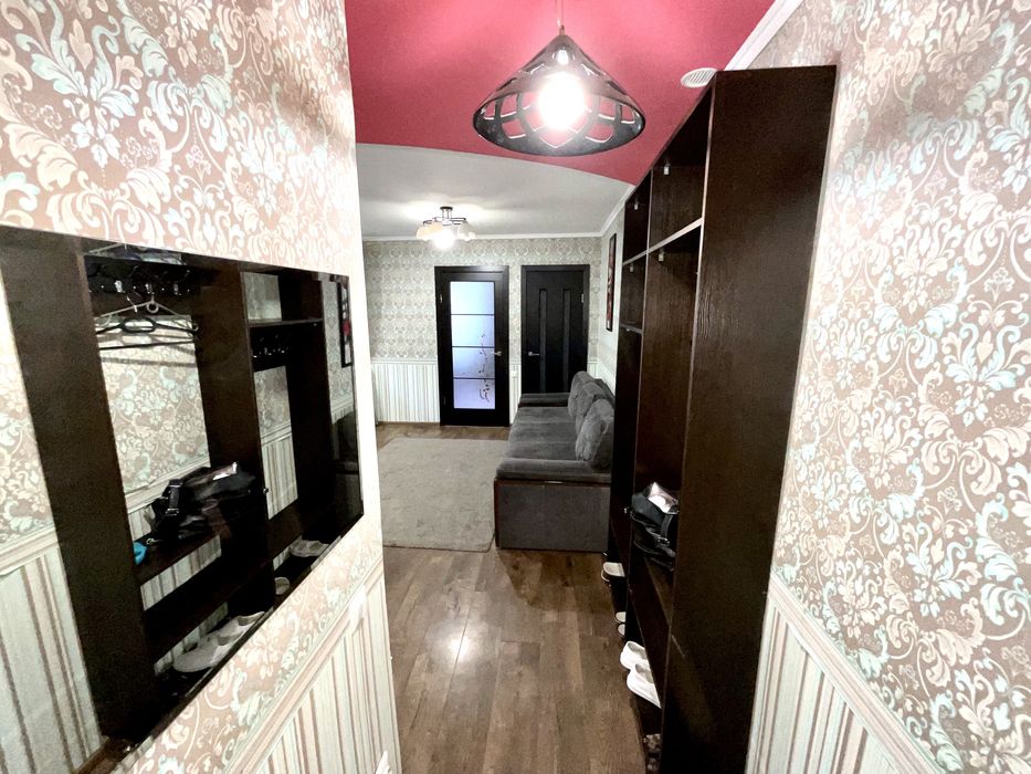 Здається 2-кімнатна квартира. Подобово