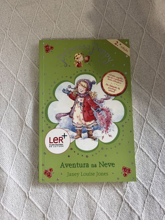 Livros infantis variados