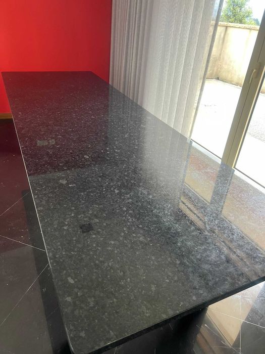 Mesa em pedra 3 metros
