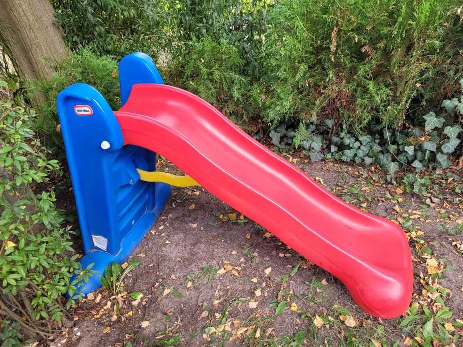 Fisher Price - zjeżdżalnia i piaskownica