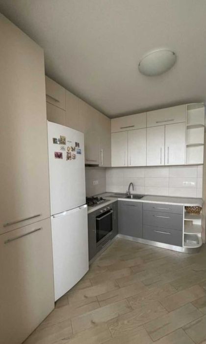 Hg8 Продам 1 комнатную ЖК Малой