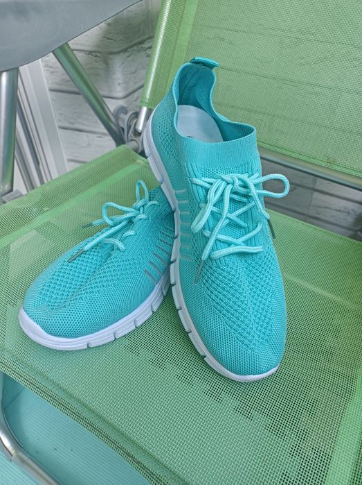 Miętowe lekkie adidasy 40 nowe skarpetka