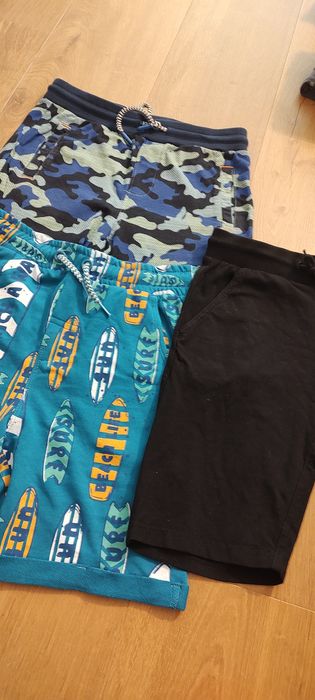 Krótkie spodenki, szorty, coccodrillo,128-134