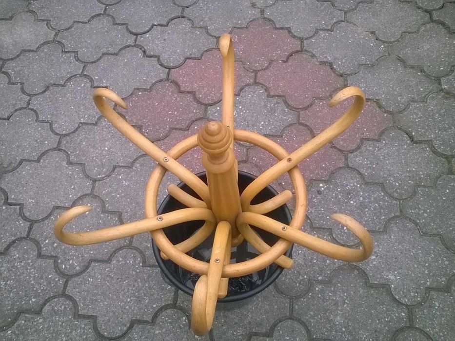 Wieszak gięty thonet