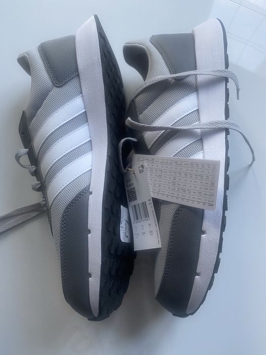 Нові кросівки, Adidas, 46р.