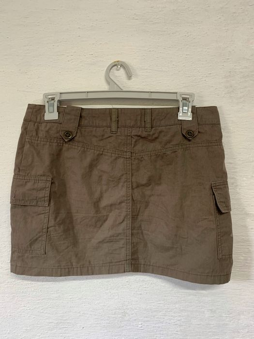 Две которкие мини-юбки