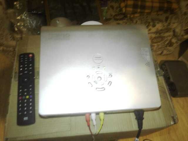 projektor Toshiba TDP S-35