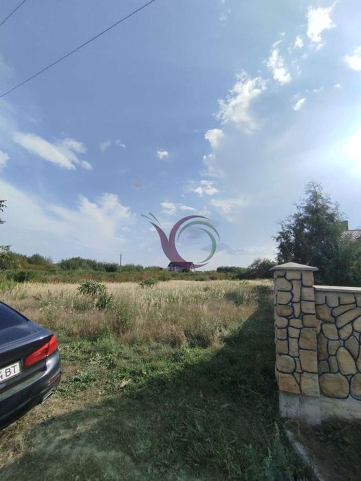 Продаж земельної ділянки Угринів