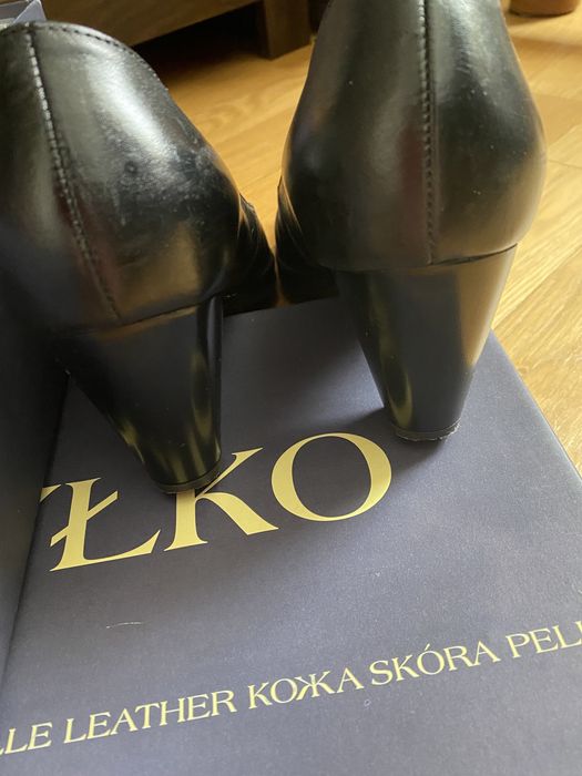 Czółenka czarne ryłko stabilne