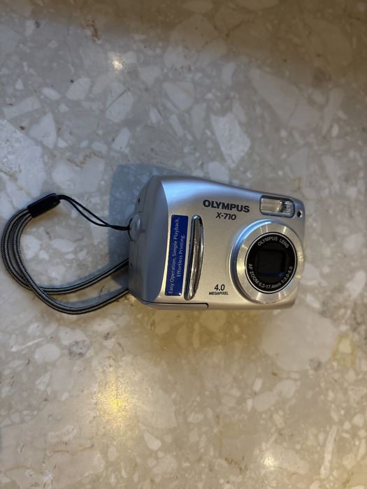 Aparat vintage Olympus x710