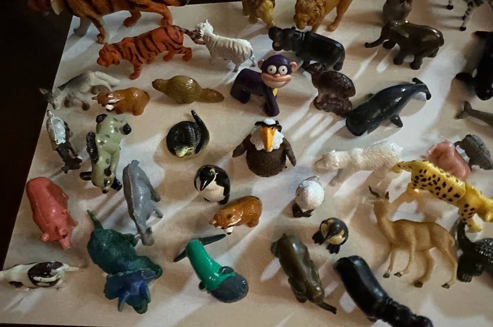 Іграшки фігурки міні дикі звірі