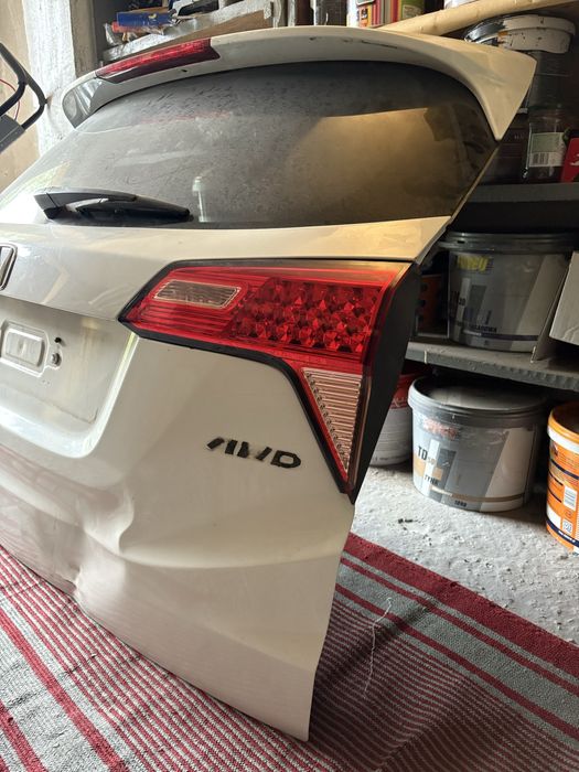 Klapa tyl Honda HR-V biala perla 2018