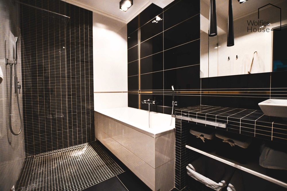 Apartament na ostatnim piętrze z tarasem | Fredry | 78 m2 | ENG