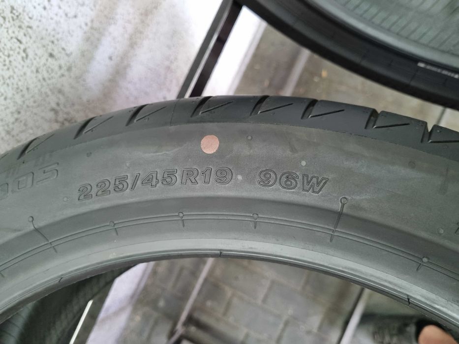225/45/19 96W Bridgestone Turanza T005 DEMO PARA MONTAŻ WYSYŁKA