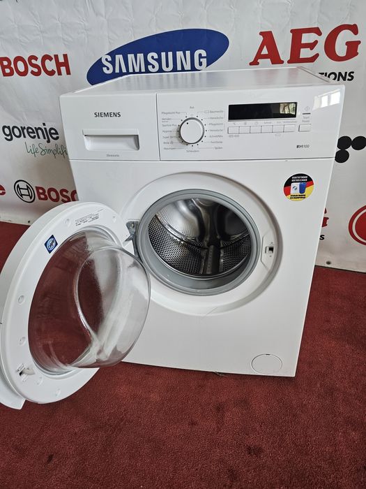 Пральна машина з бачком