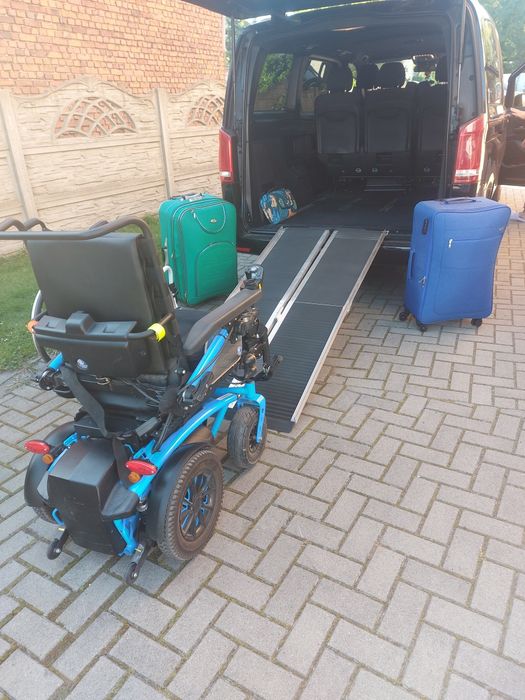 Taxi senior przewóz osób niepełnosprawnych transport 7osobowy VIP