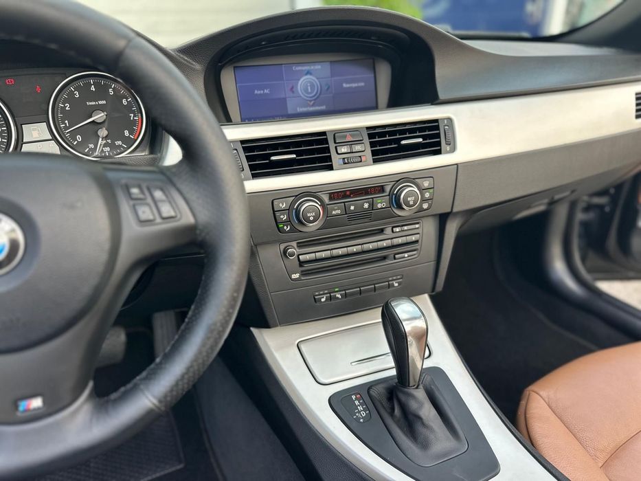 BMW 330 i Auto
