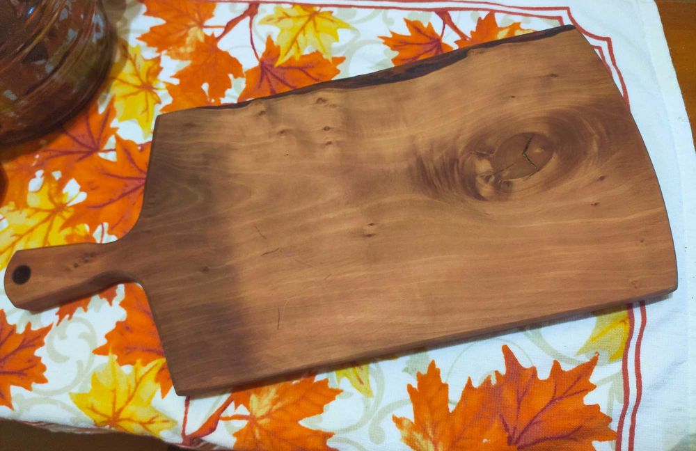 Ręcznie wykonane deski do krojenia, przystawek.