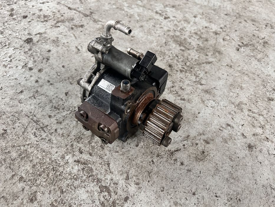 Pompa paliwa 1.6 TDI CAY 03L130755E