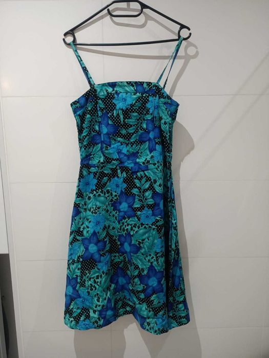 Letnia sukienka na ramiączkach