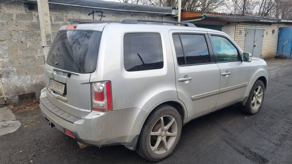 Продаётся классный личный  аппарат хонда пилот2  2008года,