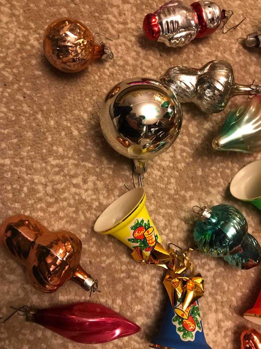 Продам елочные игрушки одним лотом.