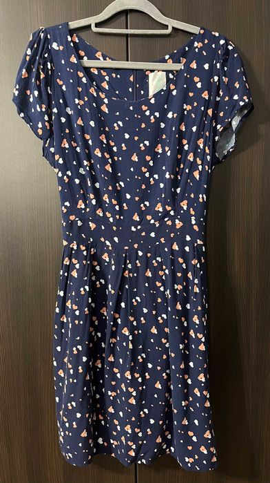 Granatowa sukienka w serduszka Cropp XL