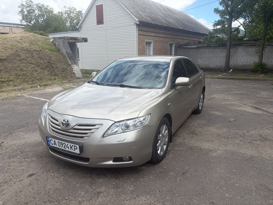 Toyota Camry 3.5 2008року