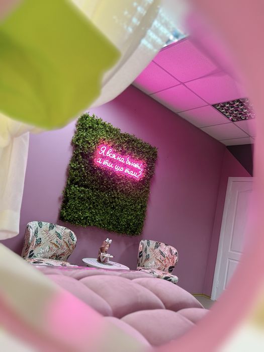 Оренда робочого місця для бровіста, візажиста