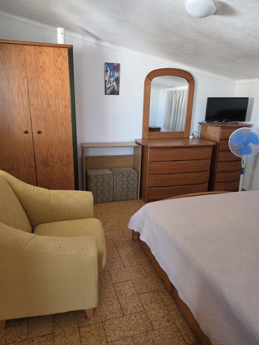 ALUGA-SE  Apartamento T0,  temporário para Férias